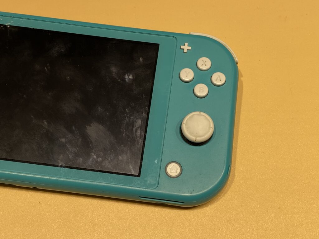 NintendoSwitchLite(ニンテンドースイッチライト)のボタンが押せない