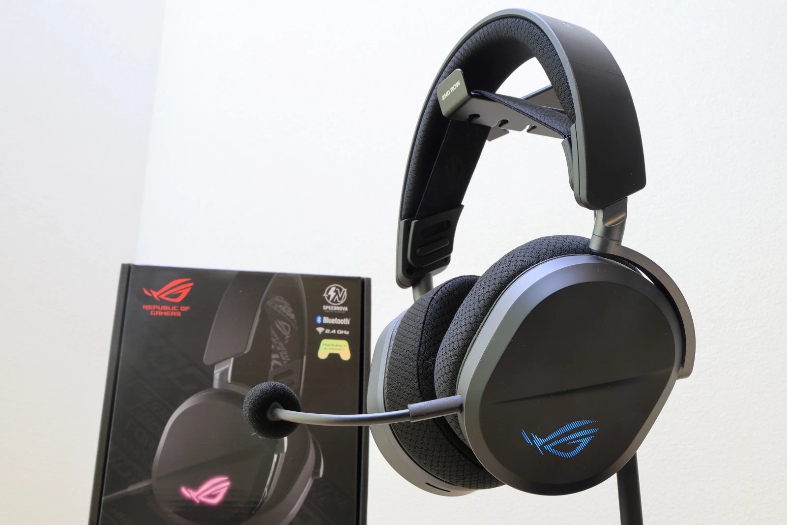 ASUS ROG Pelta レビュー！ 無線同時接続と快適な装着感のゲーミング