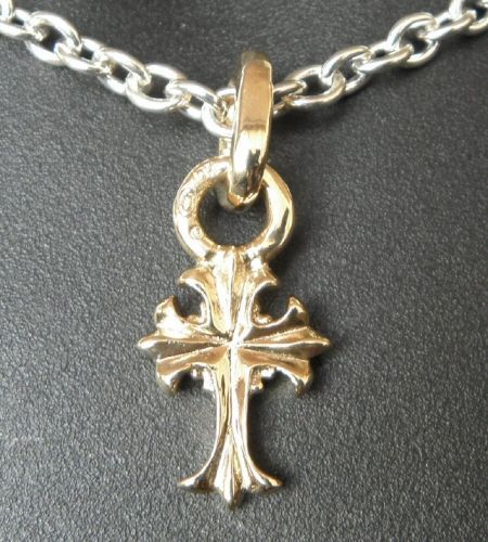 Gaborartory 10k Gold 1/16 Grooved Cross Pendant