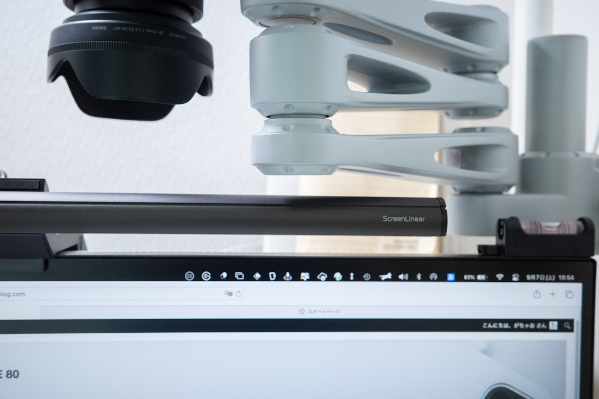 LINDYのモニターアームでつくる理想のデスク環境がこれだ！ | SPACE 80