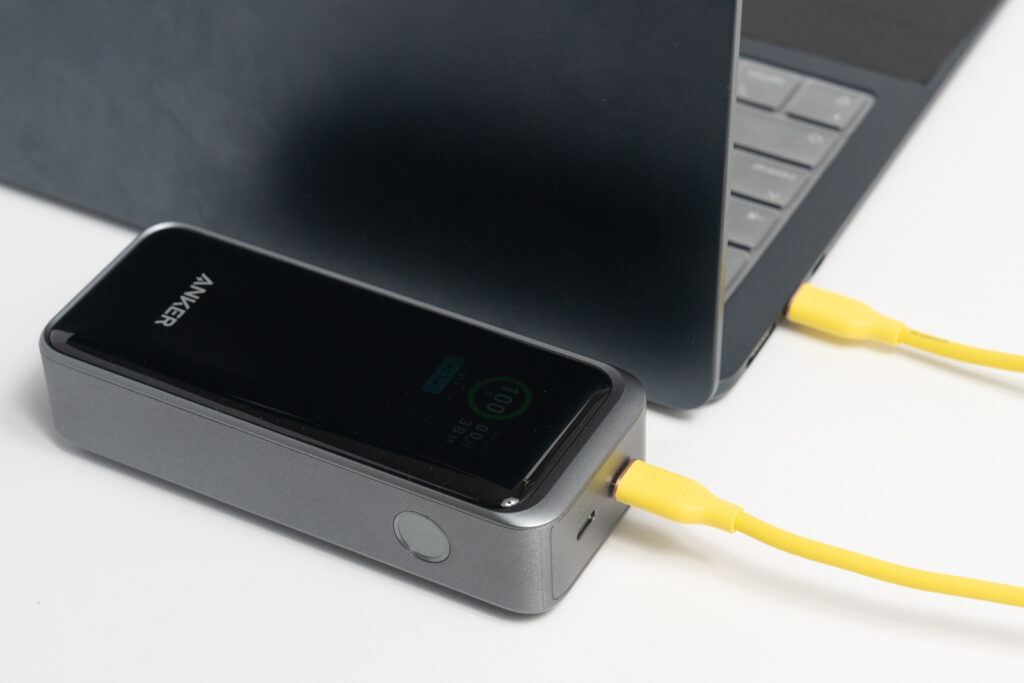 2024年】MacBookを充電できるモバイルバッテリーおすすめ10選！外出先