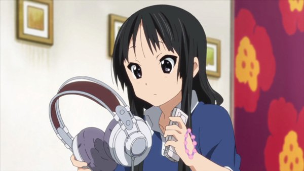 AKG K701 レビュー】澪ホンだこれ。音楽を純粋に楽しむことができる