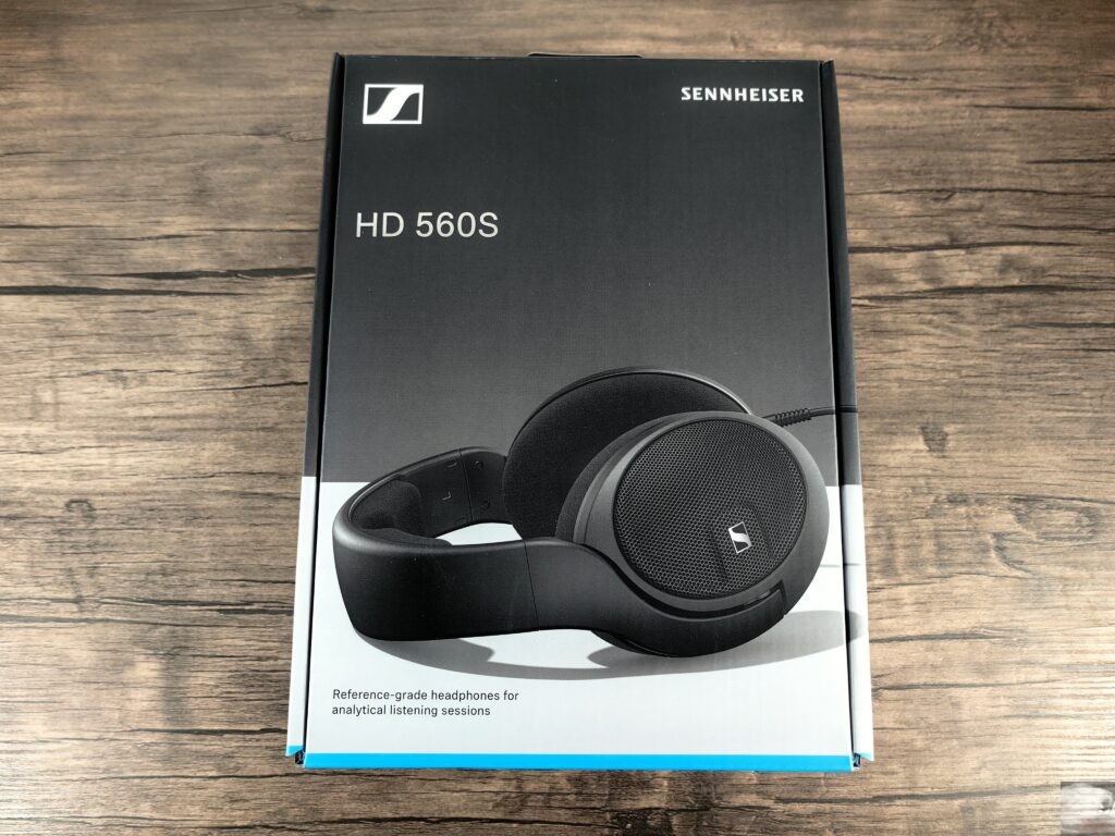 SENNHEISER HD 560Sを購入レビュー！開放型ヘッドホンの入門機に