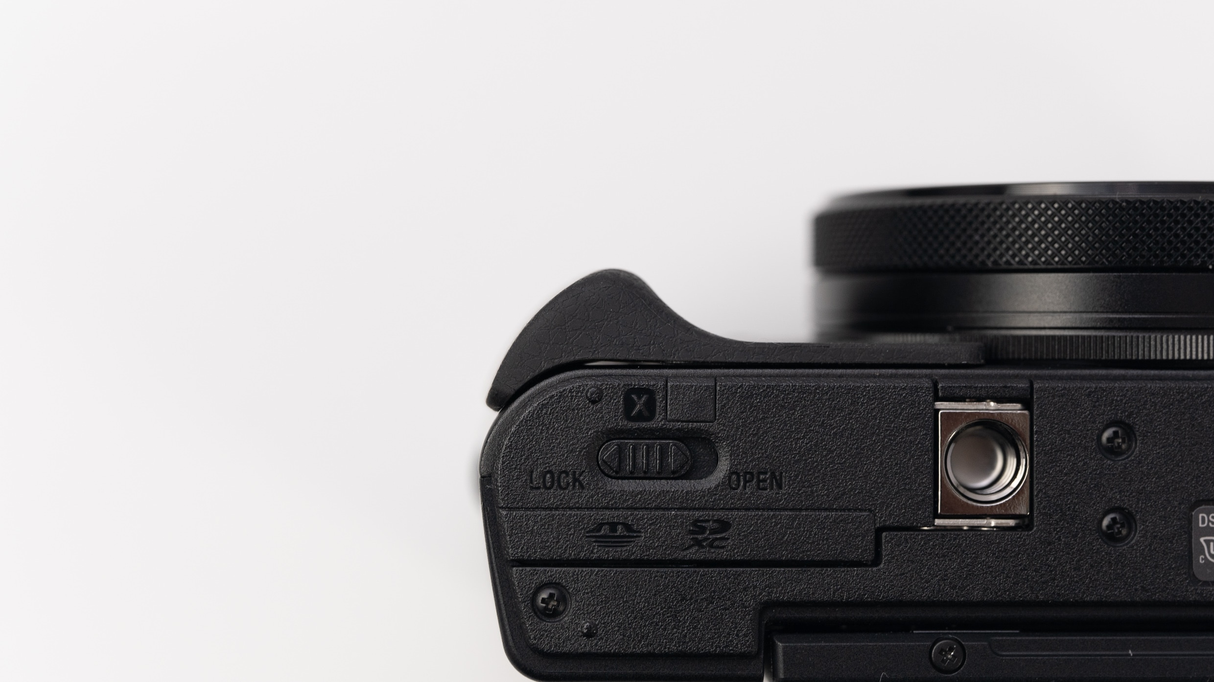 RX100 M5A用ソニー純正アタッチメントグリップ「AG-R2」をレビュー