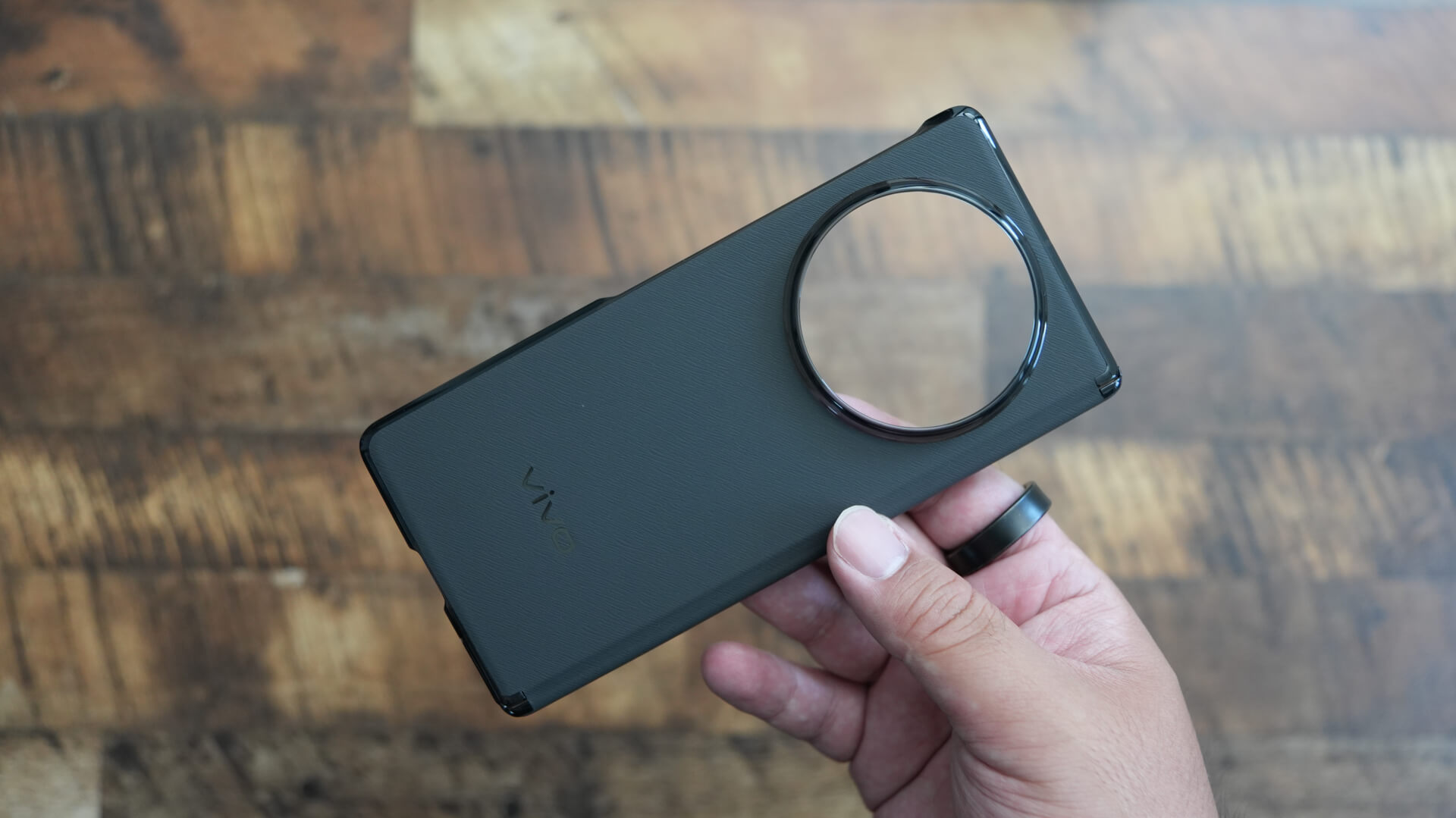 vivo X Fold 5 グローバル版が来たぞ！GMS標準対応で隙がない折畳式