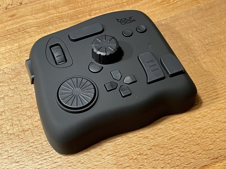 TourBox NEO レビュー】WordPressでも使える！クリエイター向けに作