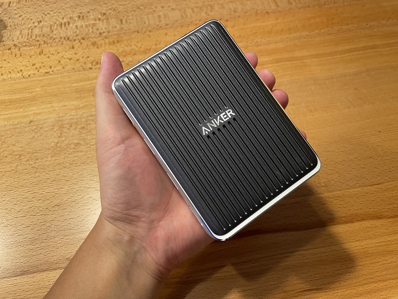 Anker PowerExpand Elite 13-in-1 Thunderbolt 3 Dock ドッキング