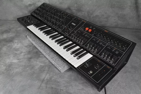 KORG コルグ TRITON Extreme TRITONEXT 61 シンセサイザー - 楽器の