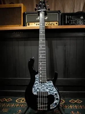 Burny KAB-95JD Janne Da Arc ka-yu Model バーニー エレキベース