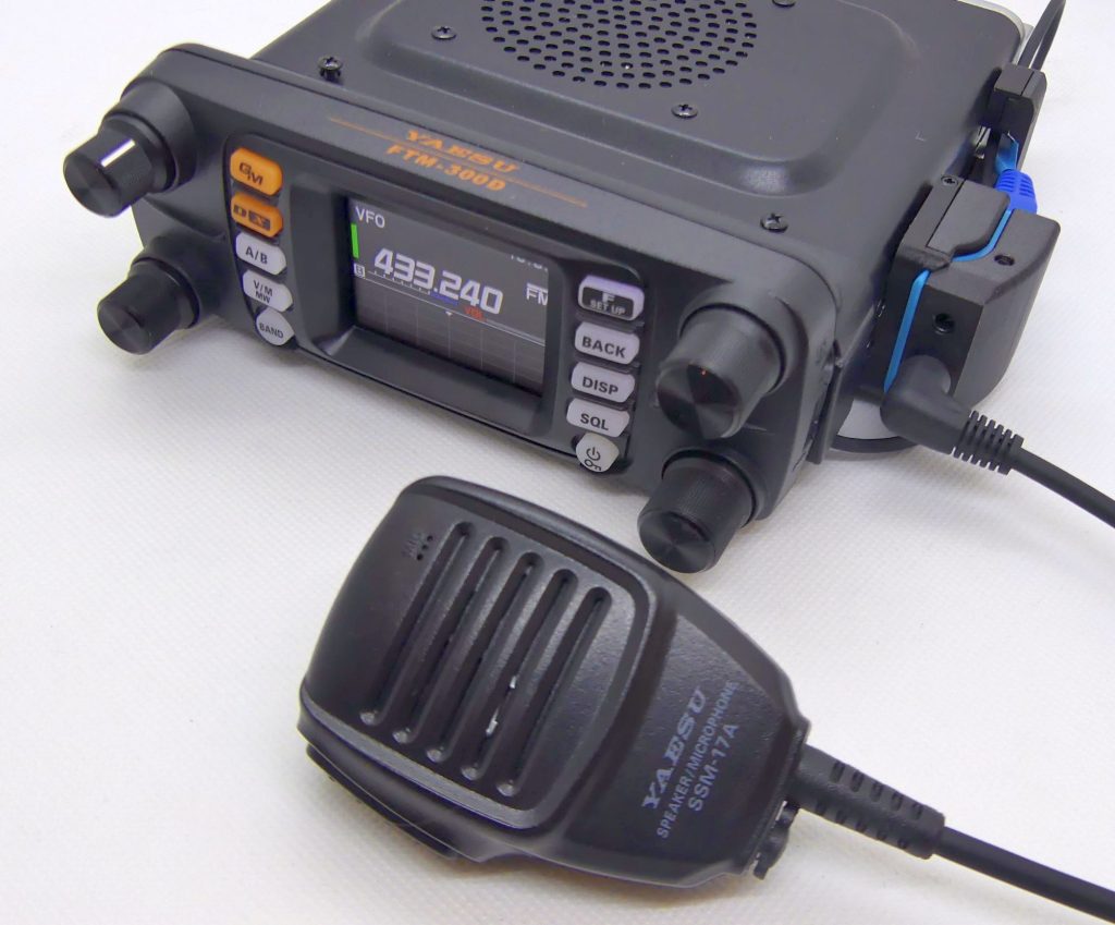 のびぞう工房 YAESUモービル機用（FTM-300Dなど）モジュラー変換