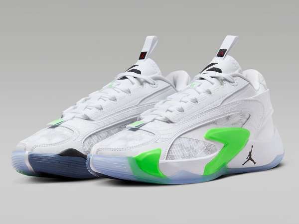 DX9012_103?w=600&q=60