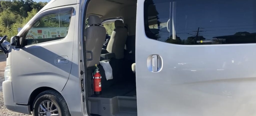 NV350・キャラバン｜スライドドア電動化 | 福祉車両改造のGARAGE WIN