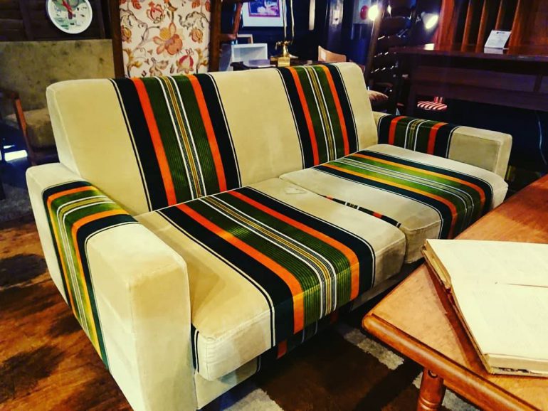 レトロ/ミッドセンチュリーデザイン ファブリック2Pソファ | 入荷商品