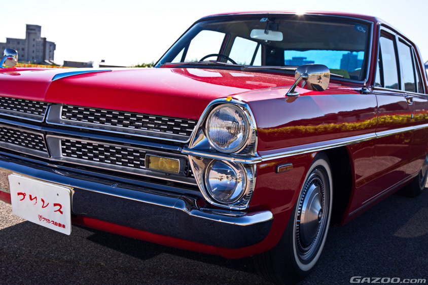 昭和レトロ」の美学が息づく名車“縦グロ” 日産3代目グロリアの魅力