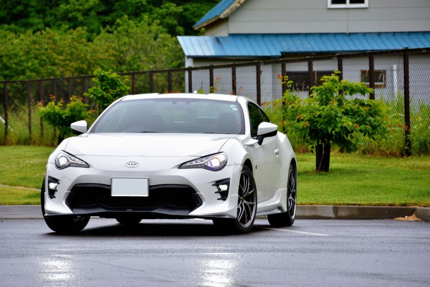 普段乗りにこだわった後期86のフルTRD仕様。大好きな温泉でほっこり