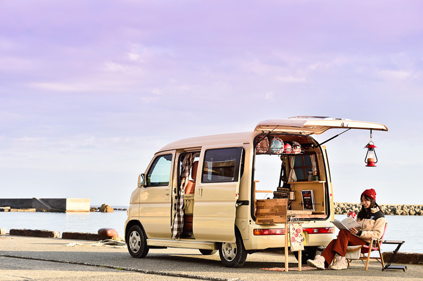 野営ときどき、釣り。年間100か所以上のキャンプのお供はホンダ バモス