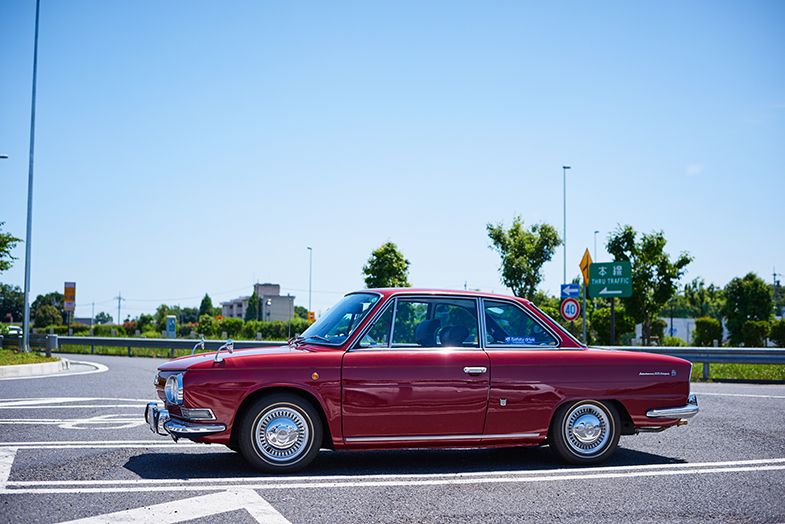 日野生まれ、日野育ちのオーナーが溺愛する、1965年式日野コンテッサ