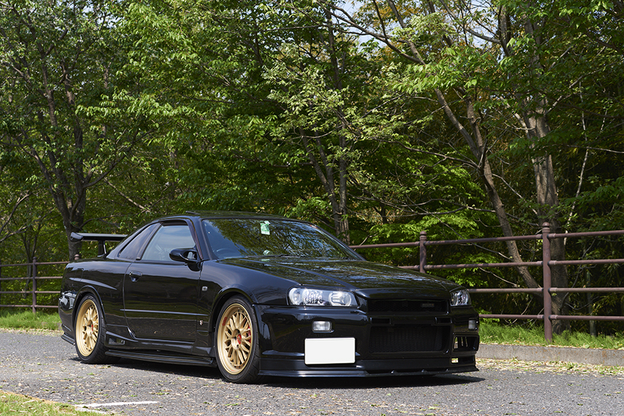16年間連れ添う1998年式日産・スカイライン25GT TURBO（ER34型）への