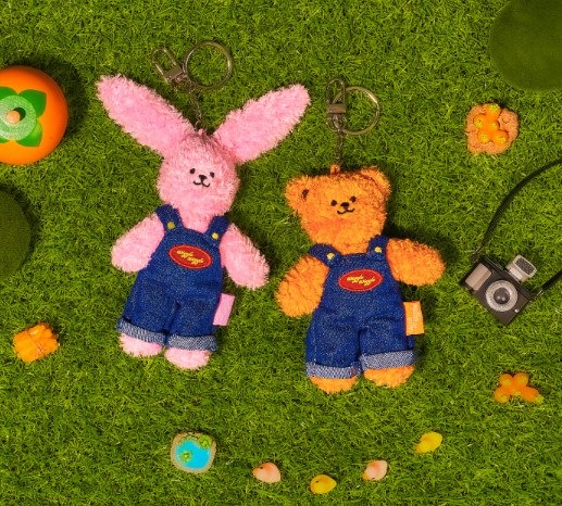 Qoo10] WIGGLE WIGGLE くま＆うさぎ キーホルダー キーリング