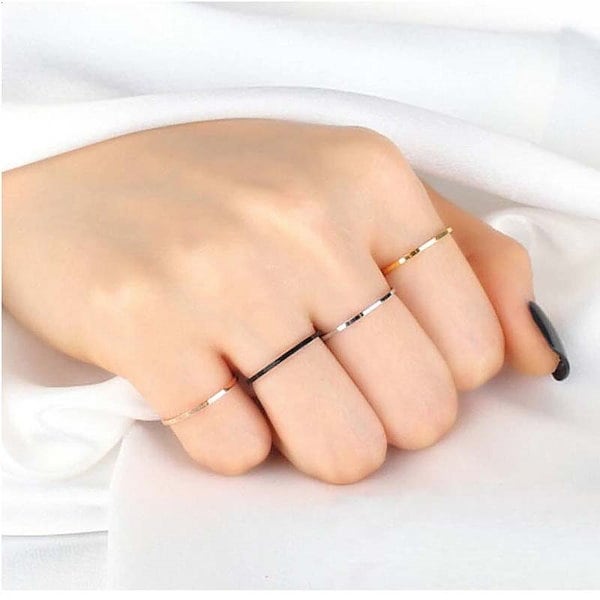 Qoo10] [BTS V テテ着用] 1mm スリム