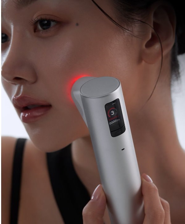 Qoo10] メディキューブ AGE-R HIGH FOCUS SHO