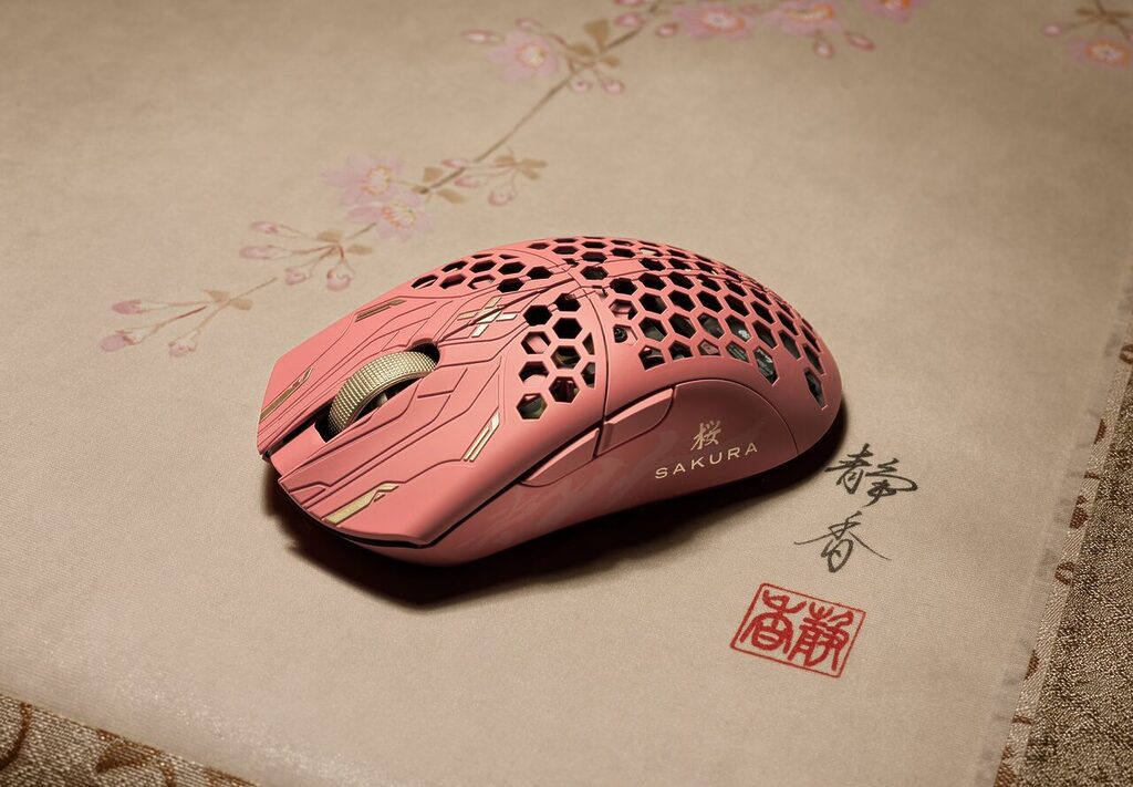 Finalmouse、限定版ゲーミングマウス「ULX SAKURA 桜」を発表-9月20日
