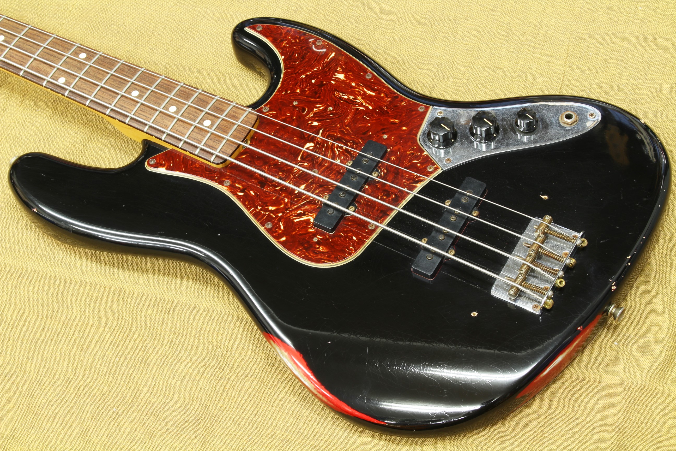 レビュー】こだわりのカスタムオーダーFender C.S. 1964 Jazz Bass
