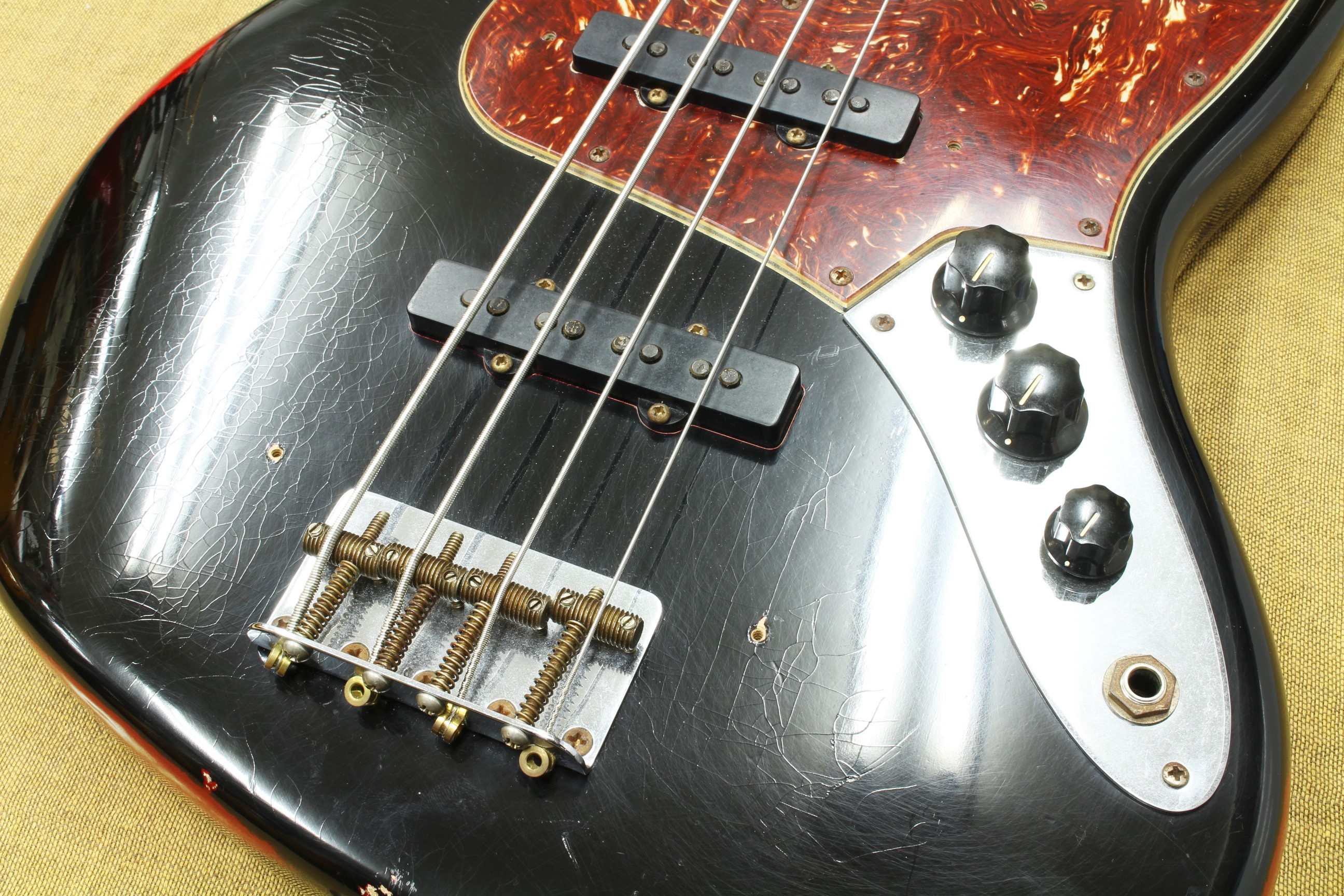 レビュー】こだわりのカスタムオーダーFender C.S. 1964 Jazz Bass