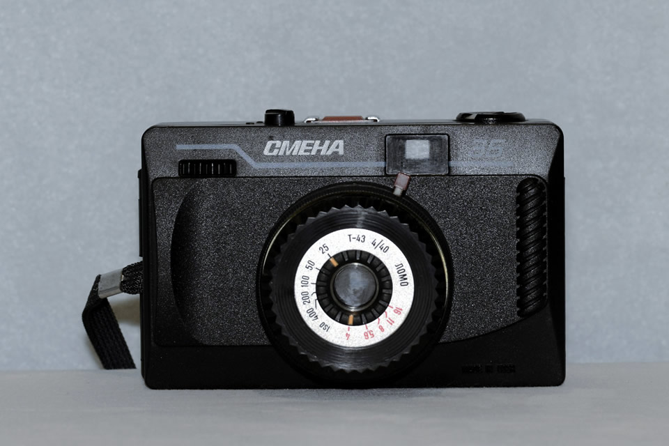 ロシア産の希少な “スメサンゴ” 特価販売！ | CAPA CAMERA WEB
