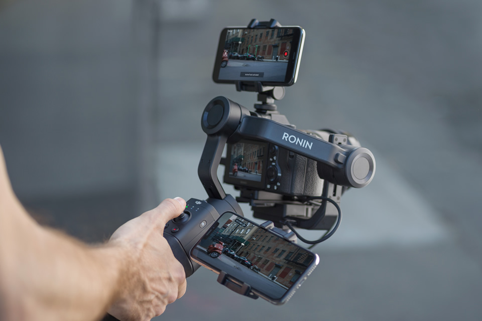 ミラーレスカメラ用の軽量コンパクトなジンバル「DJI Ronin-SC