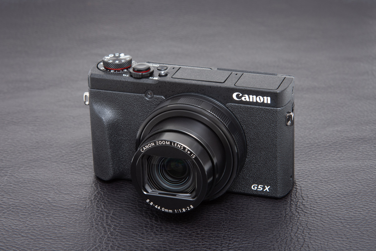 キヤノンの本格派コンデジが華麗にイメチェン! スタイリッシュな実力機