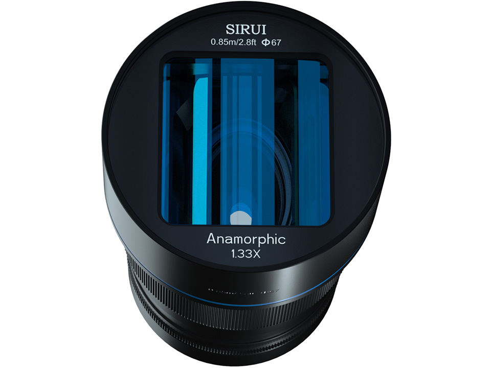 シネマサイズの横長画像が撮影できるミラーレス用アナモルフィック