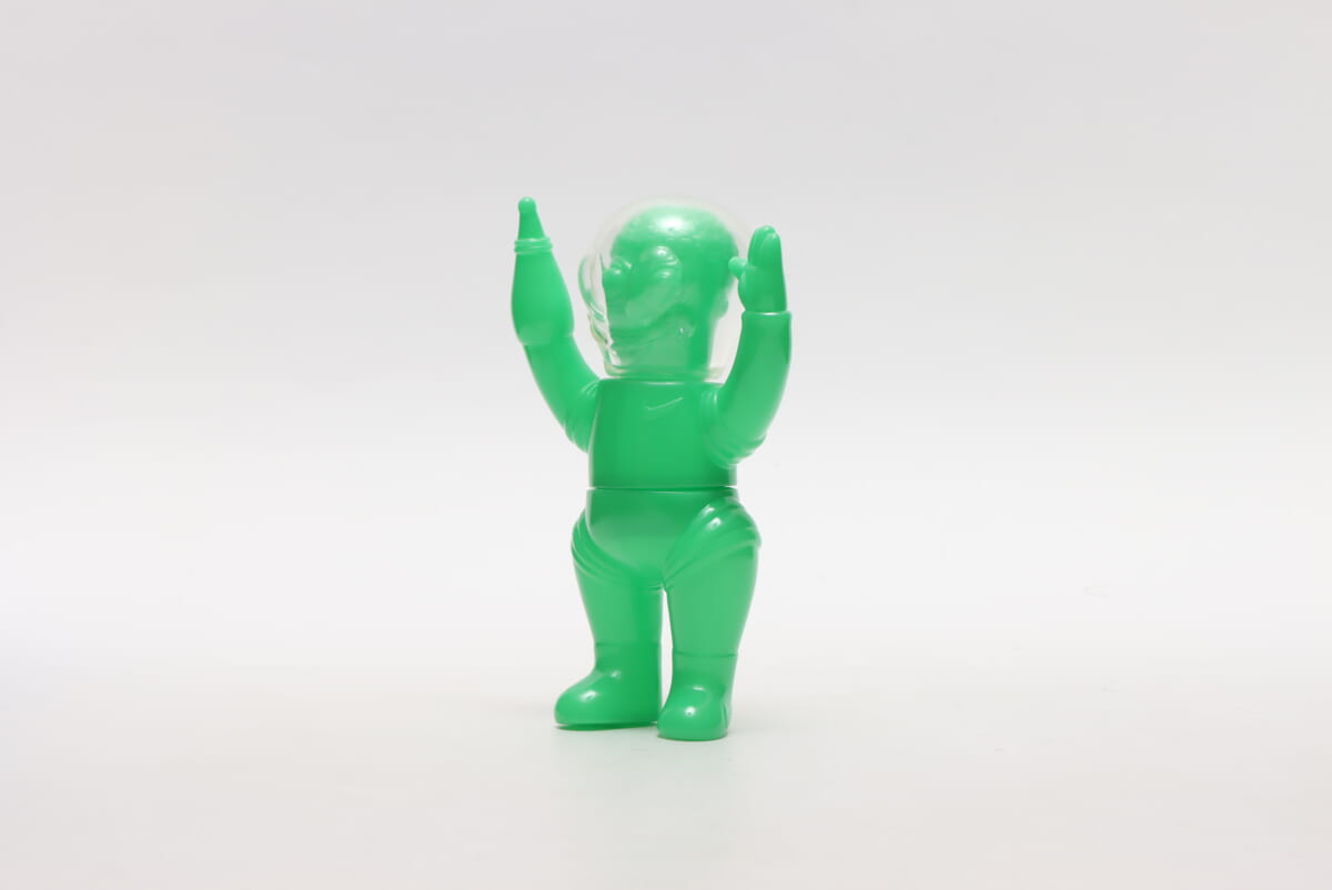 アトモスの電撃ナイキ大作戦！ 暗闇で光る「ターミネーター」と