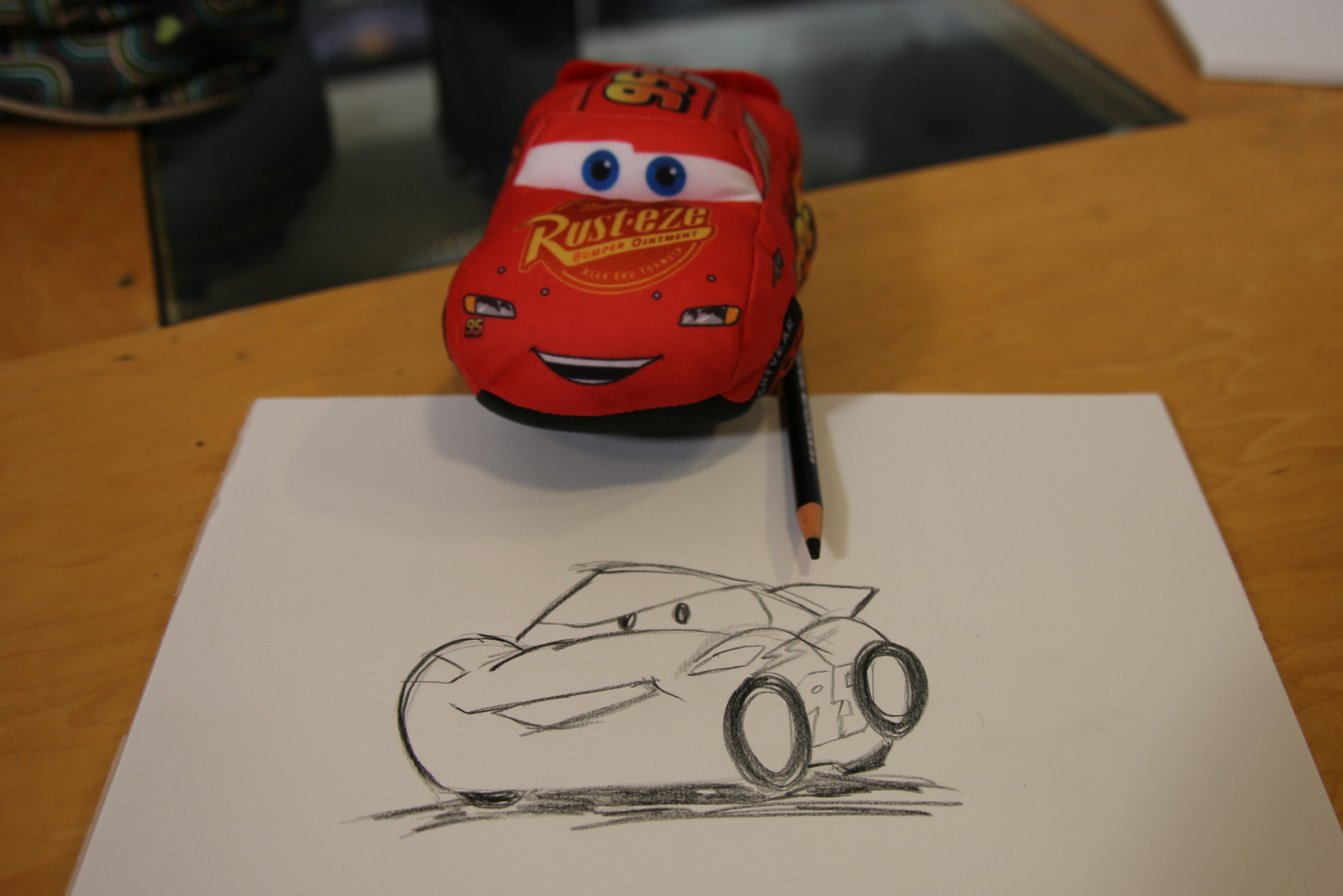 動画：『カーズ』マックィーンの描き方をピクサーのスタッフさんに