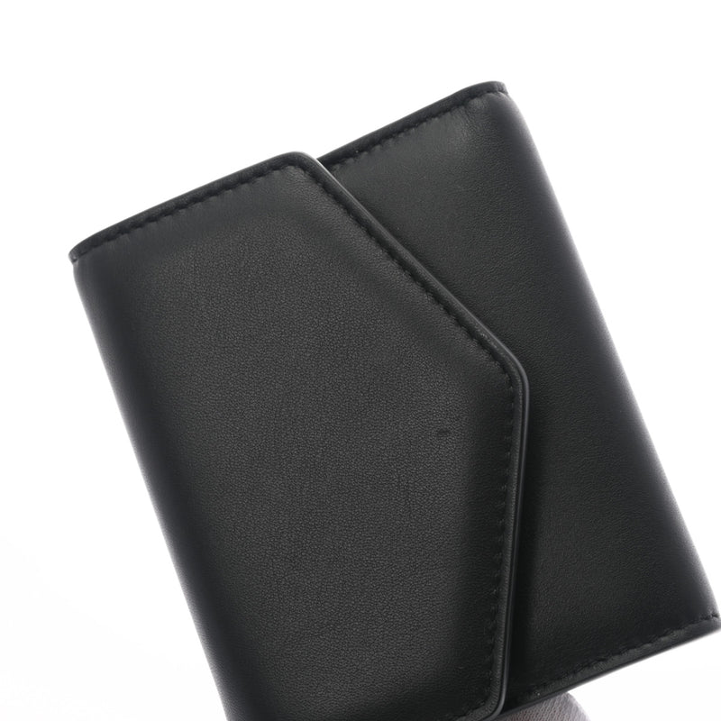 その他メゾンマルジェラ コンパクトウォレット ブラック シルバー金具