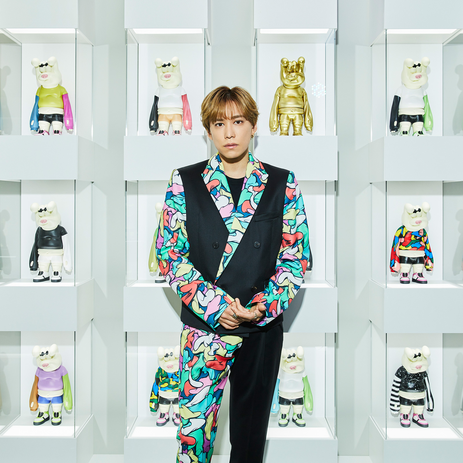 千賀健永（Kis-My-Ft2）が初の個展『FiNGAiSM』を開催！見どころをチラ