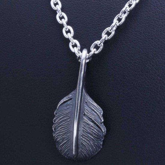 龍頭 八咫烏フェザーペンダントトップ燻し仕上げ ペンダント メンズ