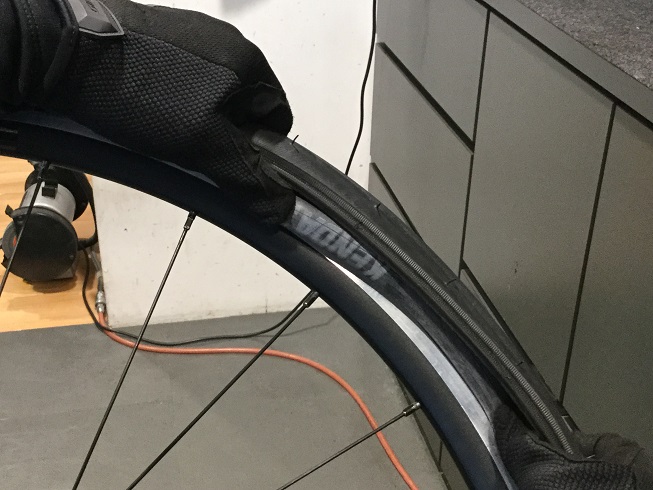 タイヤの空気は自然に抜けます。 ｜ ジャイアントストア今治