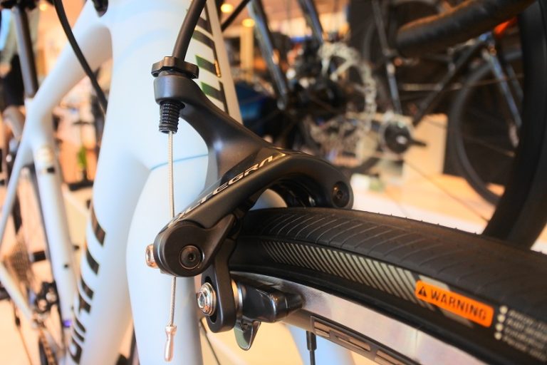 スタッフのメンテナンス】ブレーキシューを交換しました