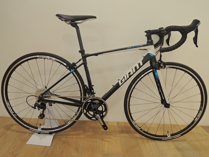 シマノ105搭載 アルミフレームのTCR 0&TCR SLRとDEFY 1