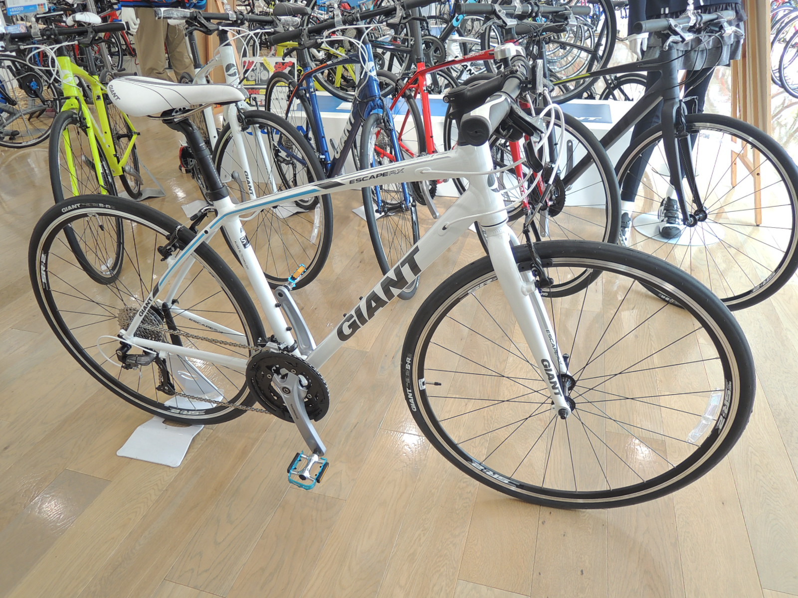 ESCAPE RX3 ちょっと乗ってみました。 ｜ ジャイアントストア神戸