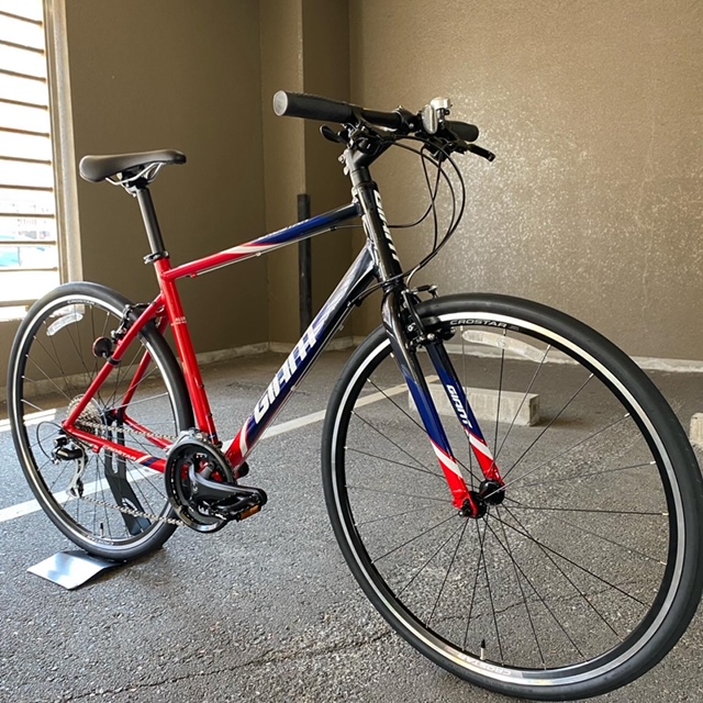 軽量クロスバイク「CROSTAR」 ｜ ジャイアントストア神戸