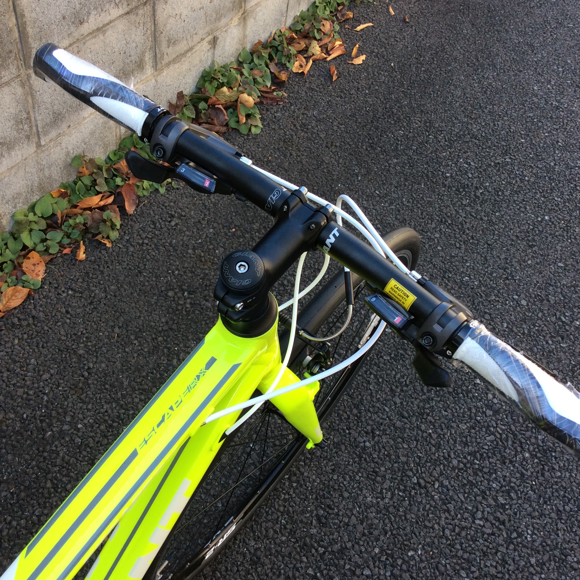 ESCAPE RX3 ネオンライム入荷しました！ ｜ ジャイアントストア国立