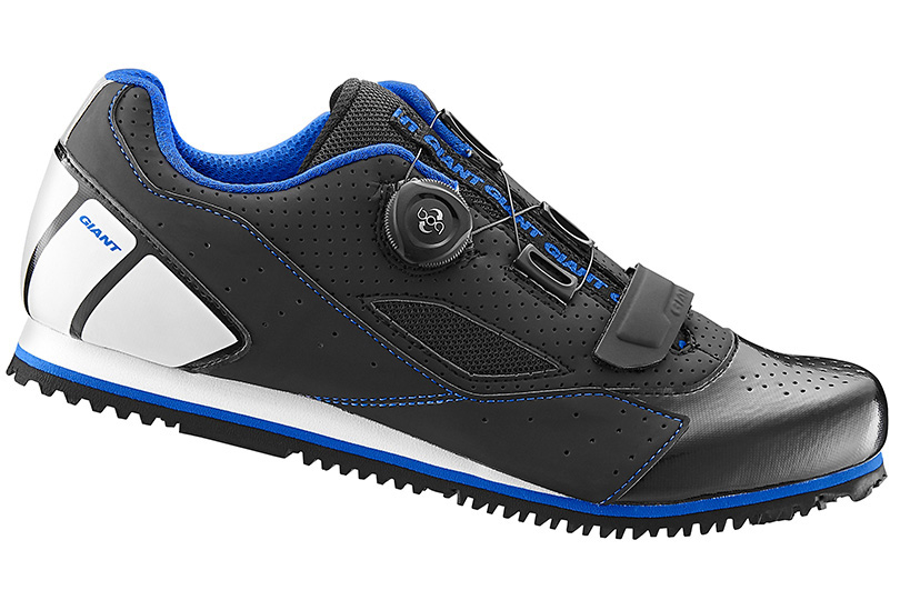 サイクリングにおススメシューズです♪ ｜ ジャイアントストアびわ湖守山