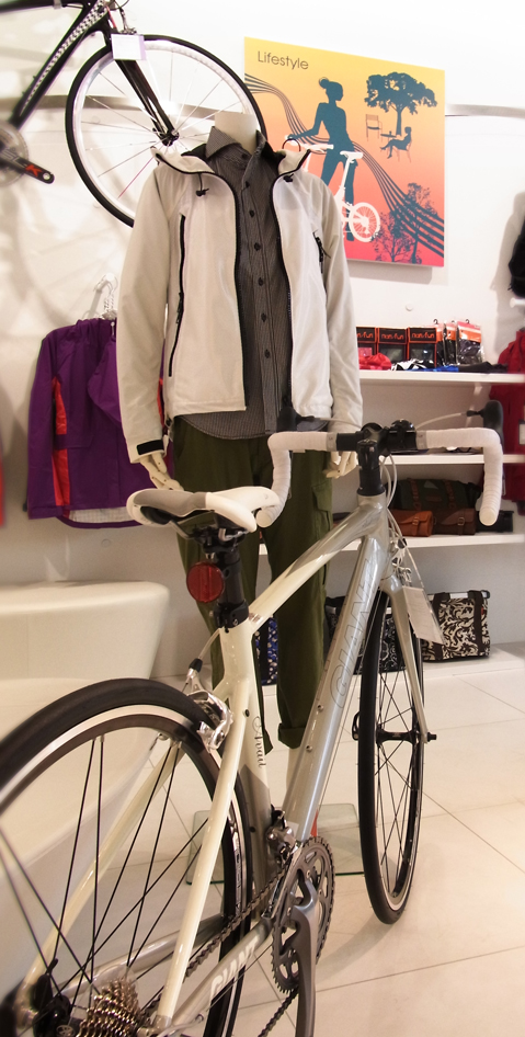 Liv/giant 2011model ～FRAIS(フレ)・AVAIL（アヴェイル