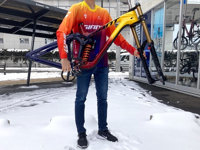 ダウンヒル】GLORYのフレームセットございます！ ｜ ジャイアント