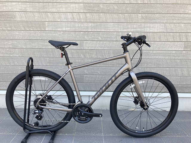 🆕クロスバイク】2025モデルが続々入荷しております！【ESCAPE R DISC