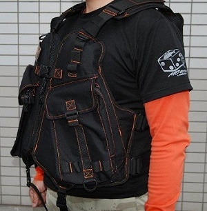 MC works'/ROCKMAN VEST-1R（ロックマンベスト） | ウェアー・ギアー