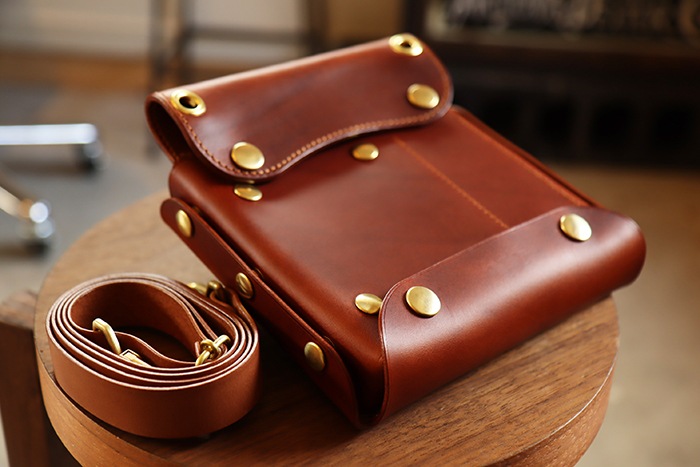 シザーケース本革4丁用 -clutch- |シザーケース専門店｜美容師向け本革