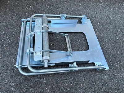 ブレーキ機能追加！パイプ椅子のようにスリムになってバケット荷台での